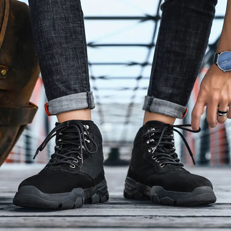 Casual Athletic Shoes and Retro Hiking Boots